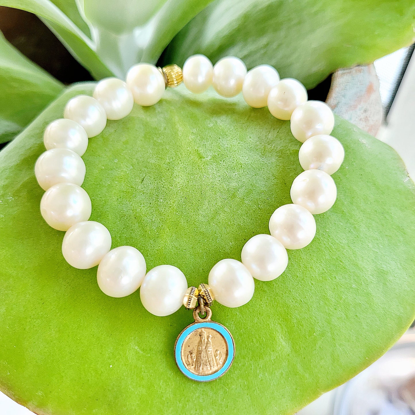Freshwater Pearl 12mm Beaded Bracelet w/ Virgin Mary holding Jesus Enamel Accent Gold-Plated Medal