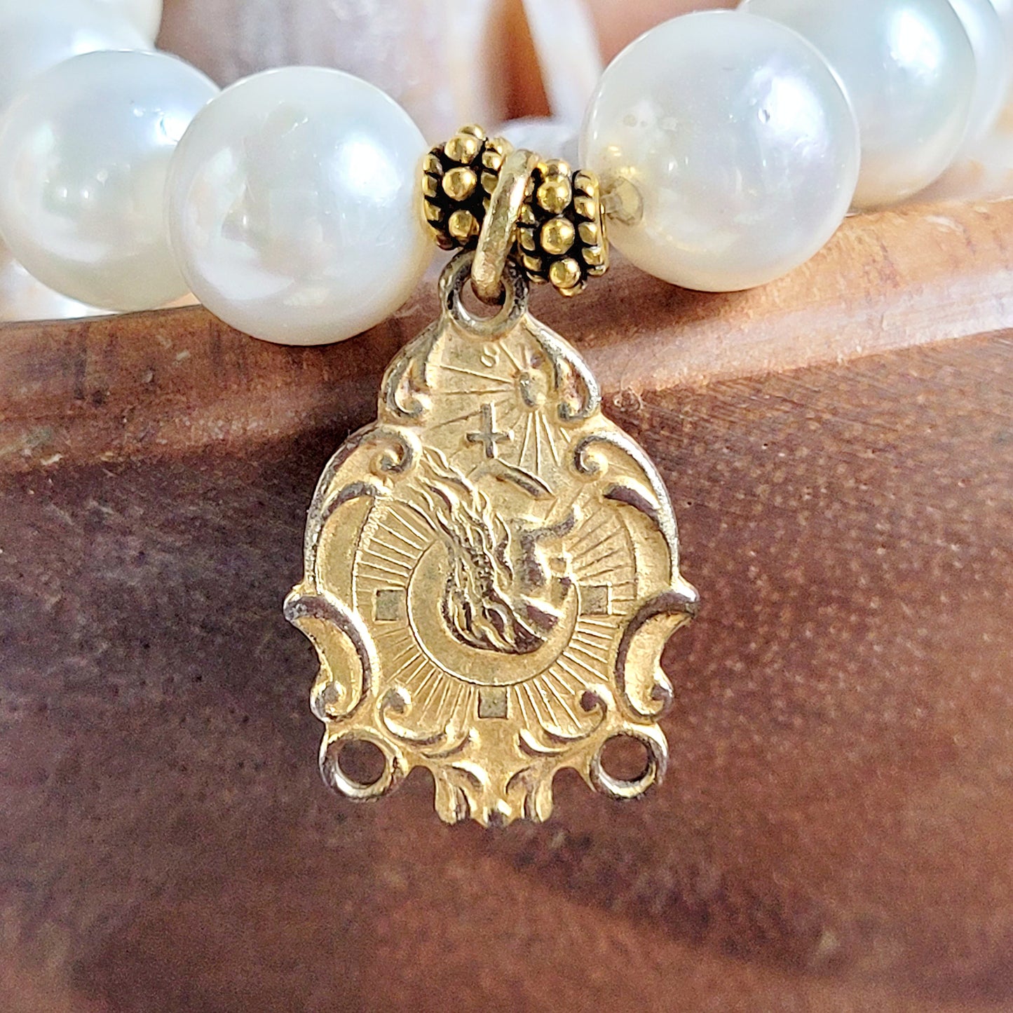 Freshwater Pearl 10mm Beaded Bracelet w/ Gold Plated Old Rosary Medallion