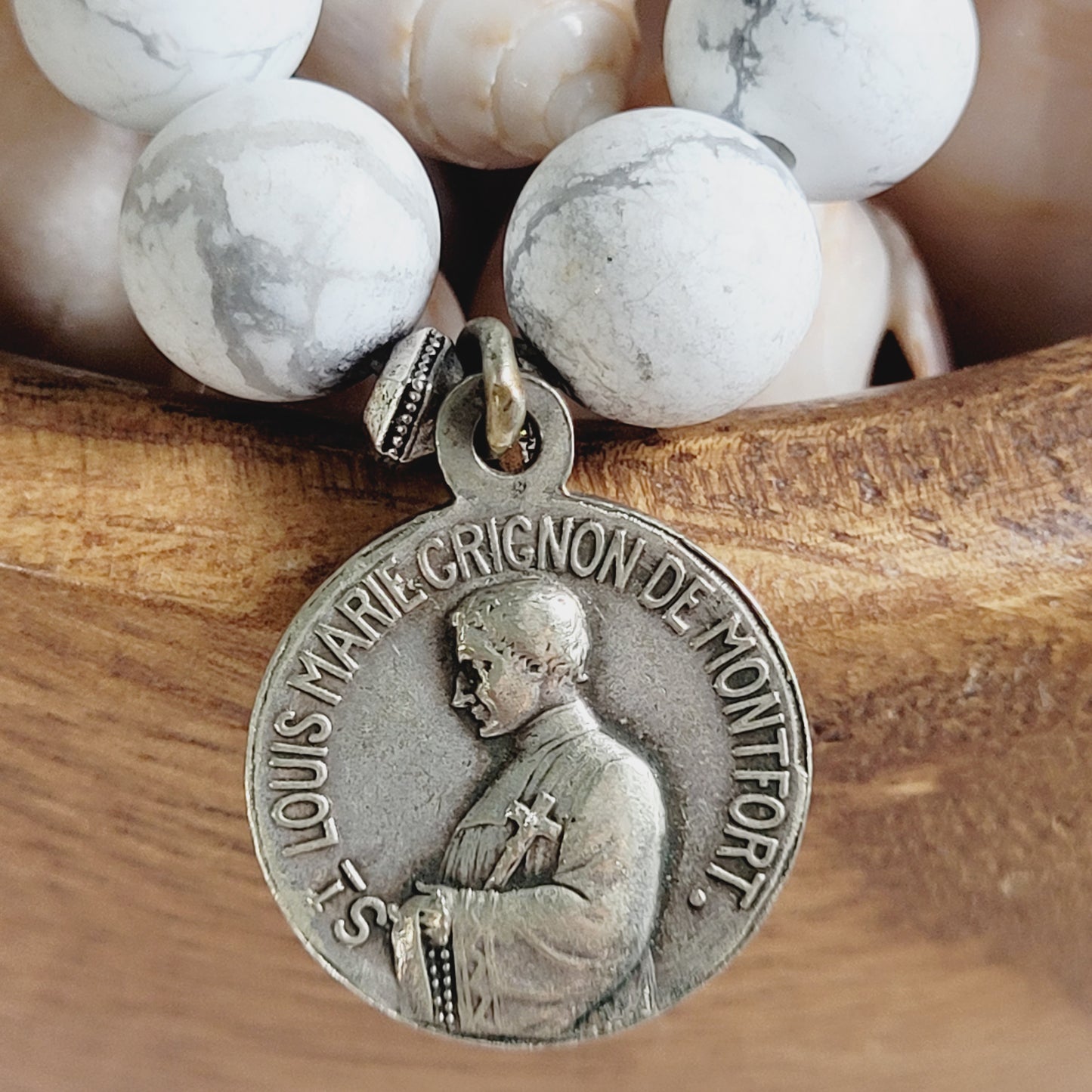 White Howlite Matte 10mm Beaded Bracelet w/ Vintage Silver Plated Signed Our Lady of Mount Carmel Medal & St. Louis De Montfort