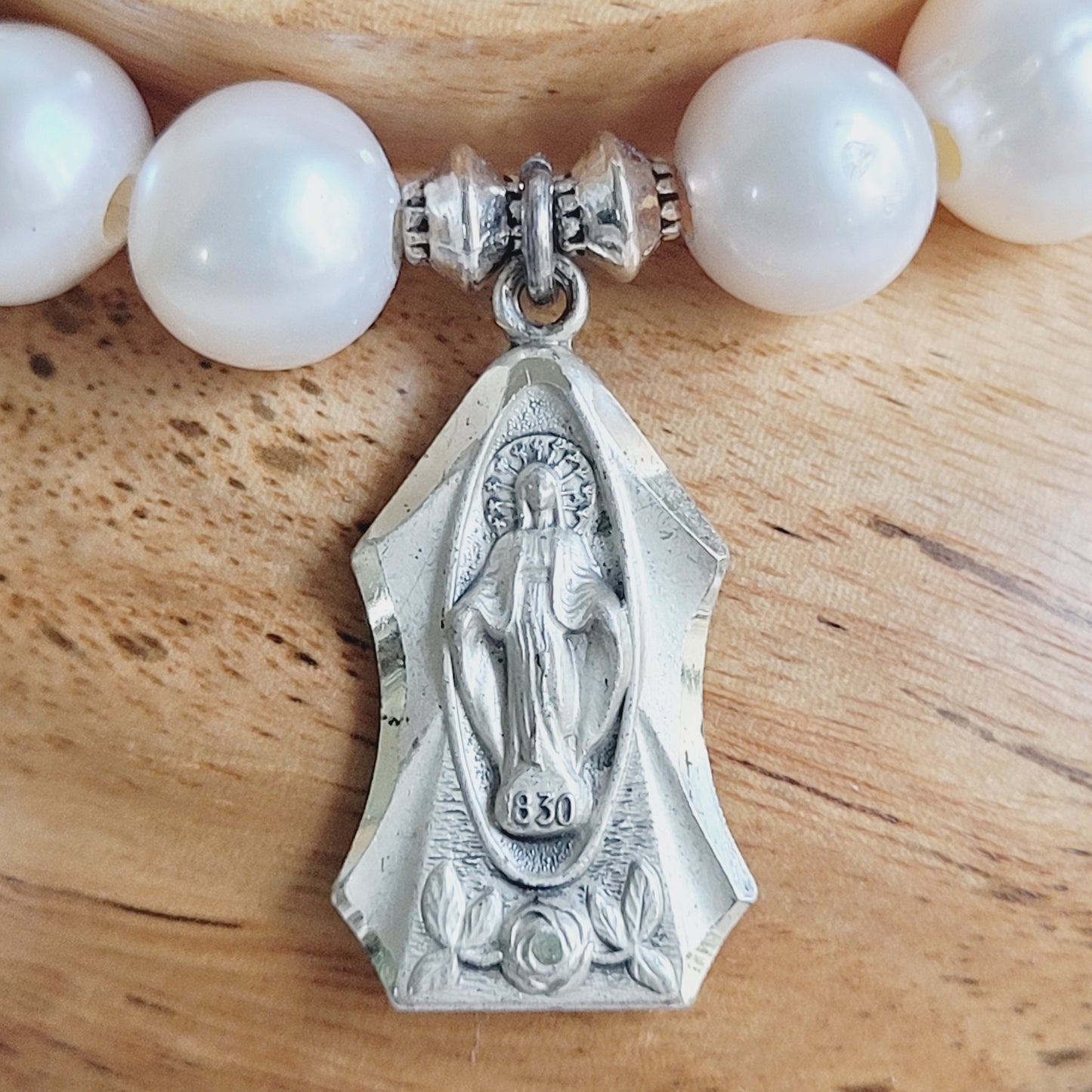 White Freshwater Pearl 10mm Beaded Bracelet w/ Miraculous Medal of Mary Signed Sterling Silver Art Nouveau Medal