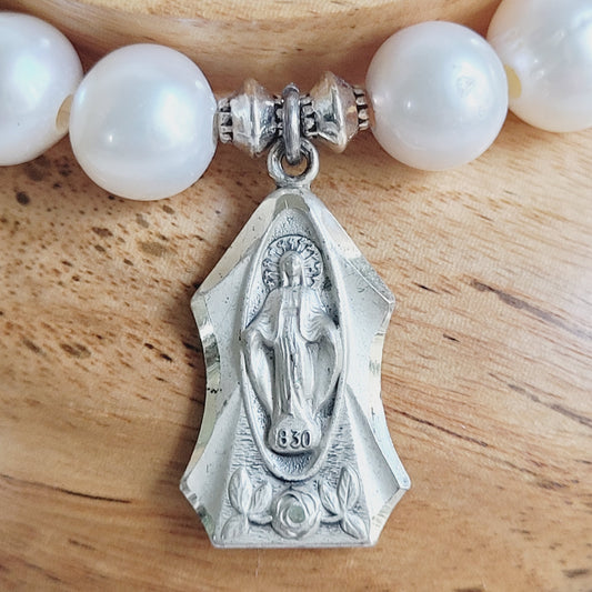 White Freshwater Pearl 10mm Beaded Bracelet w/ Miraculous Medal of Mary Signed Sterling Silver Art Nouveau Medal