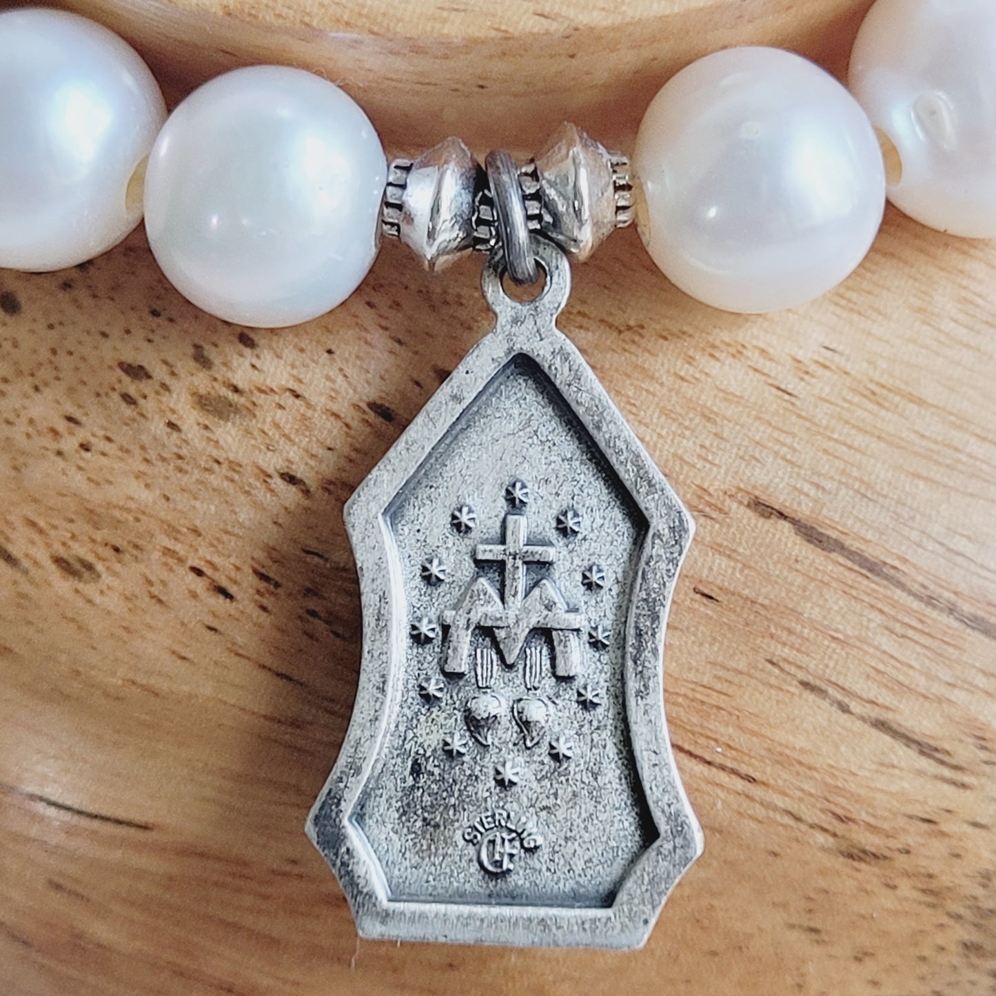White Freshwater Pearl 10mm Beaded Bracelet w/ Miraculous Medal of Mary Signed Sterling Silver Art Nouveau Medal