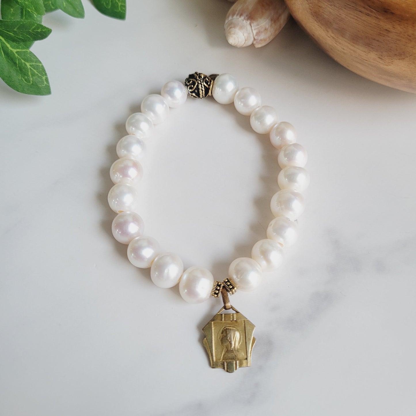 White Freshwater Pearl 10mm Beaded Bracelet w/ Gold Plate Medal of The Virgin Mary from France