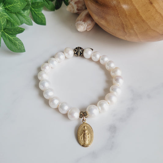 White Freshwater Pearl 10mm Beaded Bracelet w/ Gold Plate Metal of The Miraculous Metal Of Mary from France