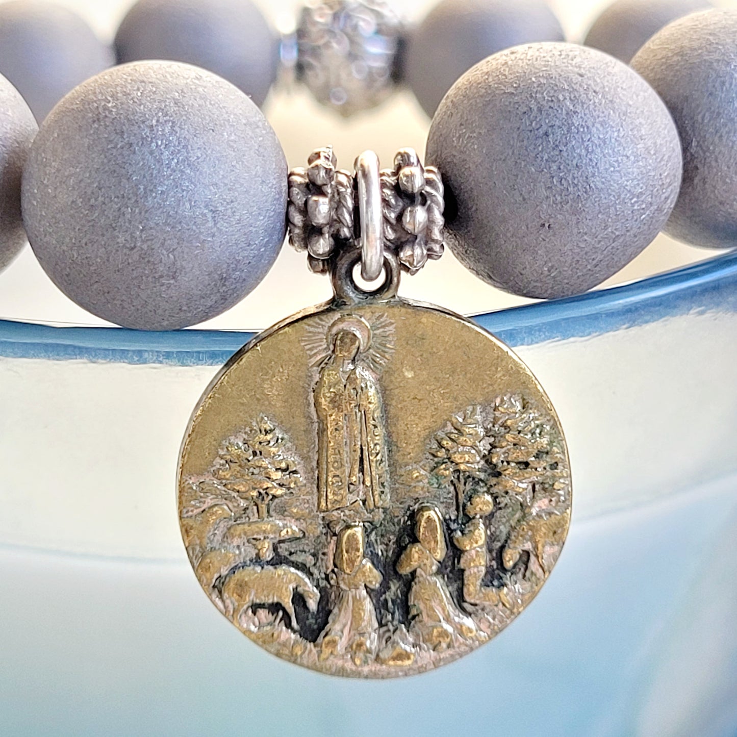 Druzy Agate Gray 12mm Beaded Bracelet w/ Large Bronze Medal of Christ with the Crown of Thorns