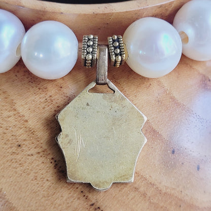 White Freshwater Pearl 10mm Beaded Bracelet w/ Gold Plate Medal of The Virgin Mary from France