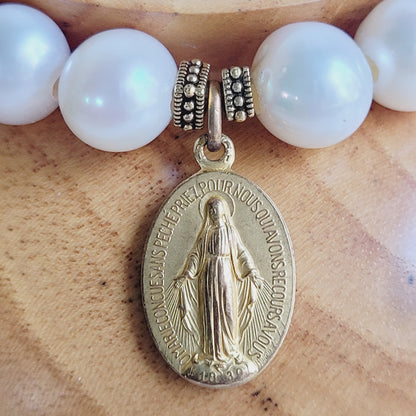 White Freshwater Pearl 10mm Beaded Bracelet w/ Gold Plate Metal of The Miraculous Metal Of Mary from France