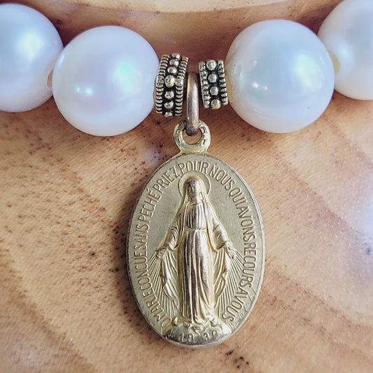White Freshwater Pearl 10mm Beaded Bracelet w/ Gold Plate Metal of The Miraculous Metal Of Mary from France