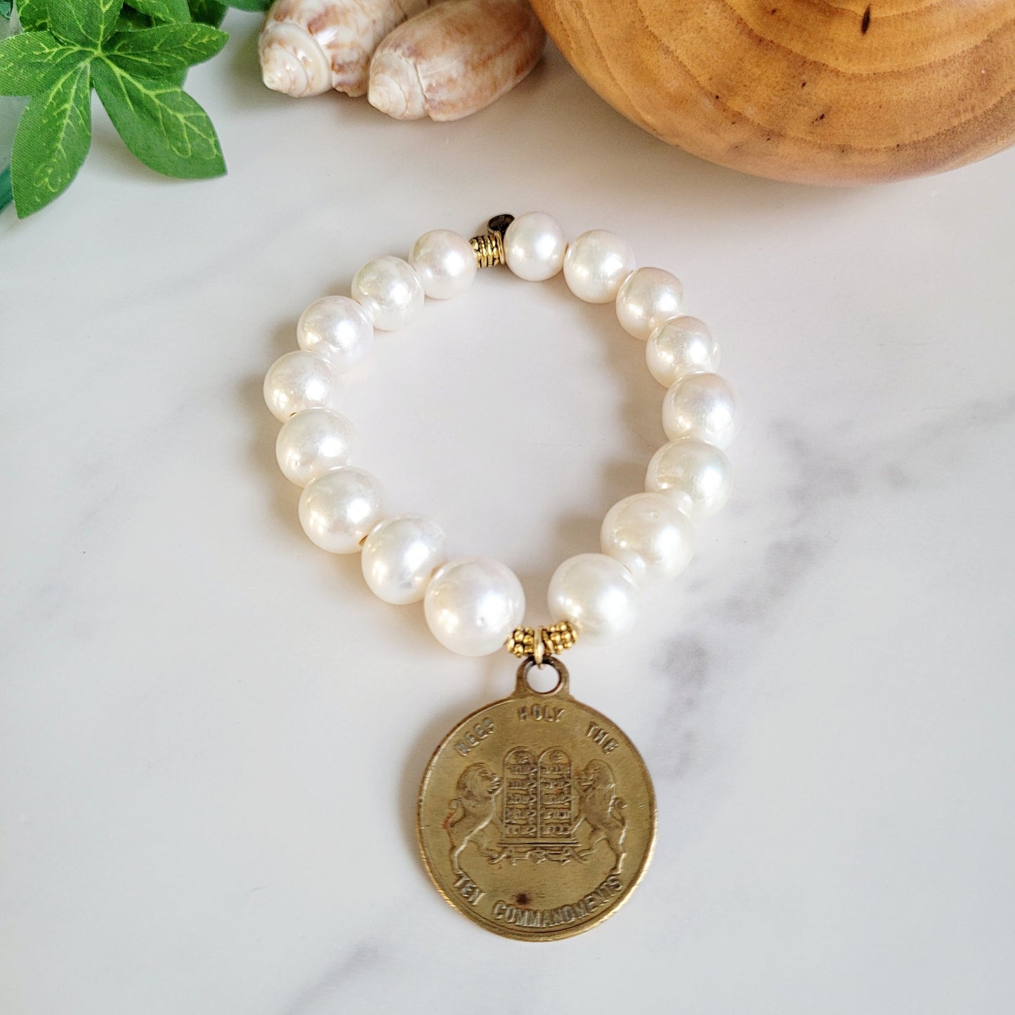 White Freshwater Pearl 12mm Beaded Bracelet w/ Vintage Gold Plated Medal of The Ten Commandments
