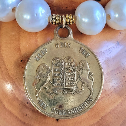 White Freshwater Pearl 12mm Beaded Bracelet w/ Vintage Gold Plated Medal of The Ten Commandments